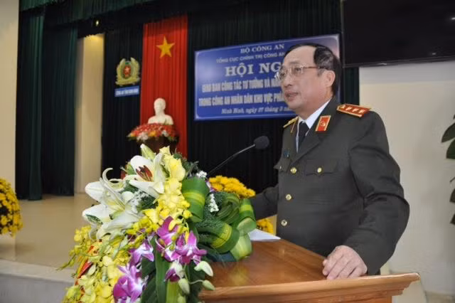 Thứ trưởng Nguyễn Văn Thành phát biểu tại hội nghị