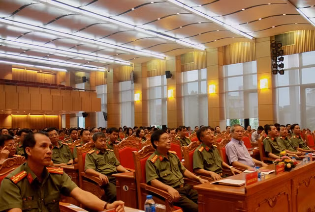 Các đại biểu tham dự Hội nghị