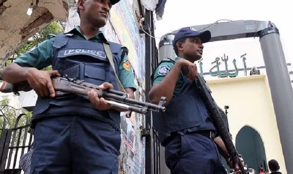 Cảnh sát Bangladesh.