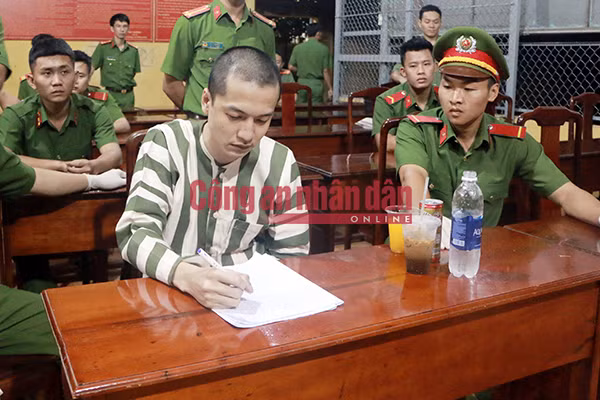 Nguyễn Hải Dương viết thư cho người thân