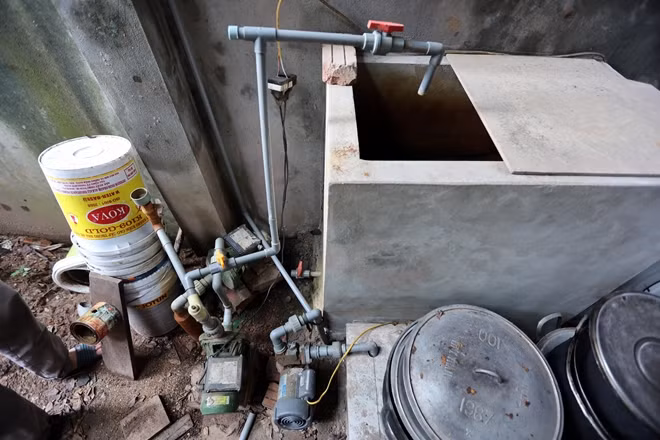 Tiếp tục ghi nhận tại xã Phúc Lâm, huyện Mỹ Đức, tình trạng nguồn nước ô nhiễm có mùi lạ cũng diễn ra tại đây nhiều năm qua.