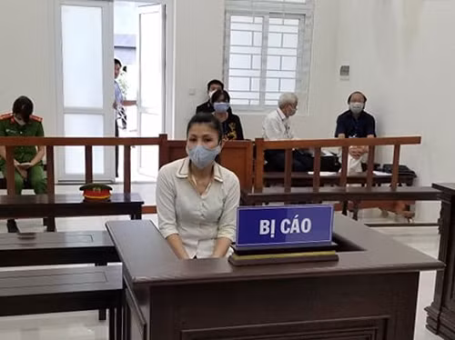 Bị cáo Hoà tại phiên xử. Bị cáo Hoà tại phiên xử.