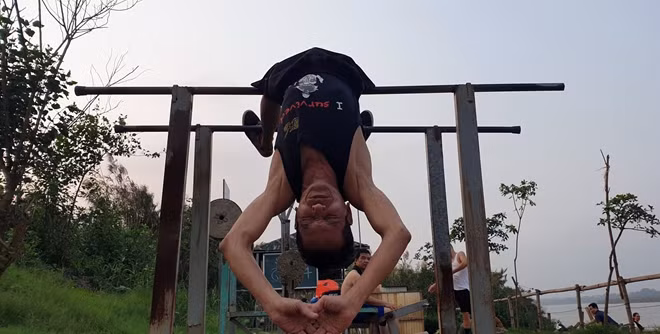 Một thành viên chia sẻ, nhu cầu tập thể dục, rèn luyện sức khoẻ của người dân khá cao. Anh em chúng tôi rất mong có thêm nhiều thiết bị để phát triển hơn nữa phong trào và nâng cao sức khoẻ cho mọi người.