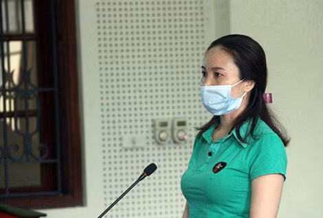 Bị cáo Lang Thị Xuân hối hận vì đã nhẫn tâm bán cả người em họ của mình.