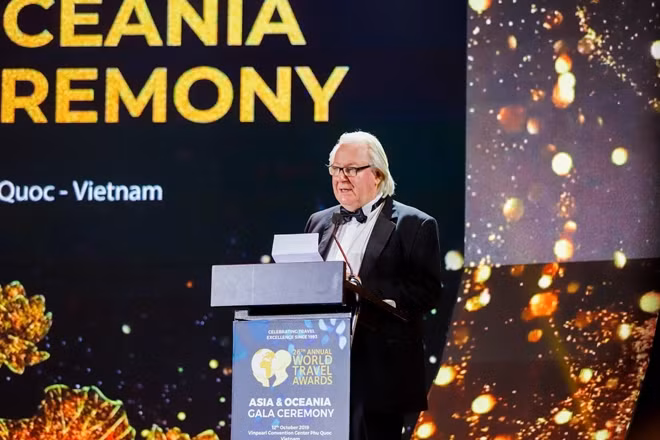 Ông Graham Cooke – nhà sáng lập WTA phát biểu tại lễ trao giải