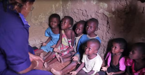 Nhiều người dân Congo quan niệm, những đứa trẻ có bất thường về hành vi hay khuyết tật là hiện thân của phù thủy.