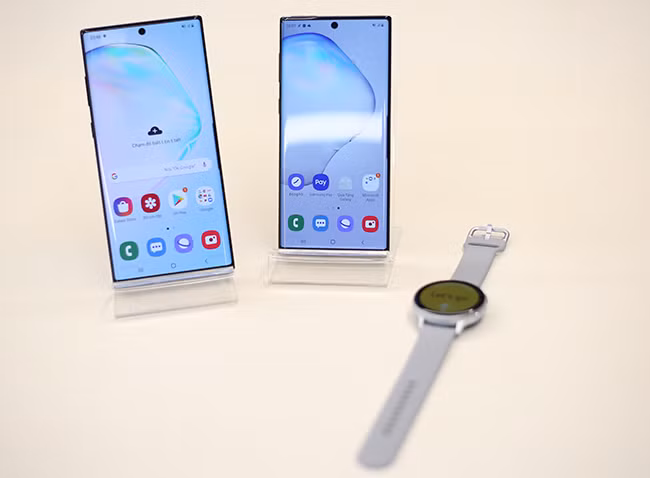 Galaxy Note10 và Galaxy Note10+ sẽ có sẵn các màu Aura Glow, Aura White và Aura Black, bắt đầu được giao đến tay khách hàng từ ngày 23-8. Galaxy Note10 và Galaxy Note10+ sẽ có sẵn các màu Aura Glow, Aura White và Aura Black, bắt đầu được giao đến tay khách hàng từ ngày 23-8.