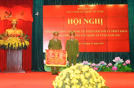 Không để tình trạng buôn bán vũ khí, vật liệu nổ, công cụ hỗ trợ và pháo nổ trong dịp Tết