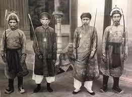 Võ quan triều Nguyễn.