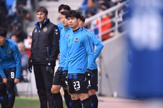 Công Phượng khi còn thi đấu cho Incheon United.