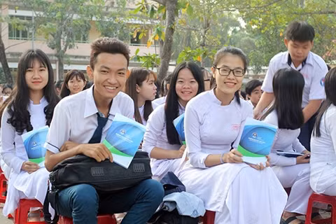 Giảm điểm ưu tiên khu vực có giải quyết được bất cập trong xét tuyển đại học?