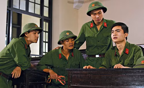 Một cảnh trong phim Mùi cỏ cháy của đạo diễn Nguyễn Hữu Mười.