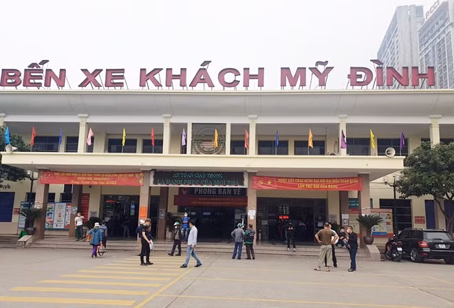 Bến xe Mỹ Đình đìu hiu ngày 26 Tết.