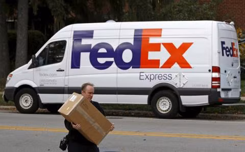 FedEx kiện chính phủ Mỹ vì Huawei ảnh 1