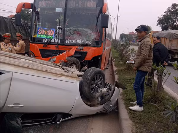 Hiện trường vụ tai nạn. Ảnh: N.Việt.