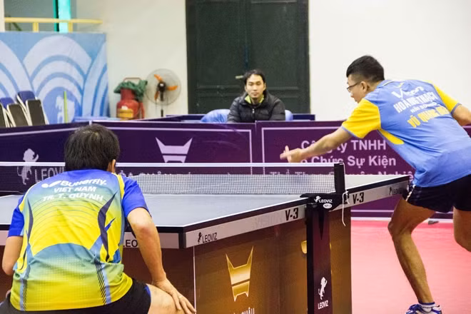 Tuấn Quỳnh đối đầu với Quang Hiền ở trận tranh giải 3.