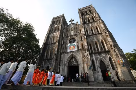 Nhà thờ Lớn.