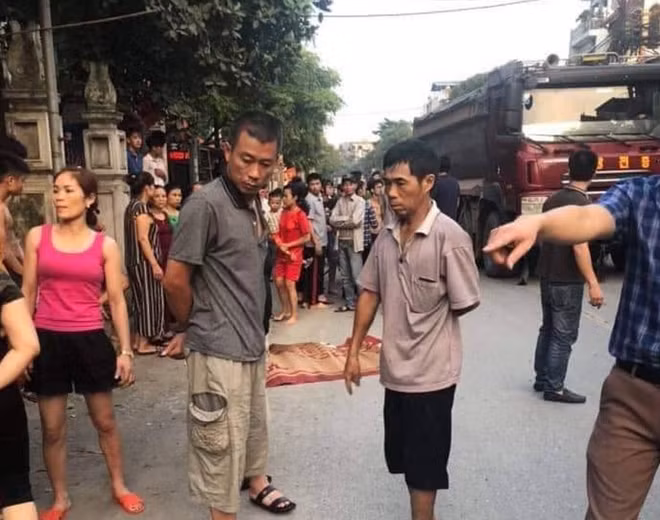 Hiện trường vụ tai nạn thương tâm.
