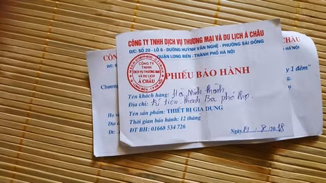 Tờ giấy bảo hành không ghi rõ tên sản phẩm.