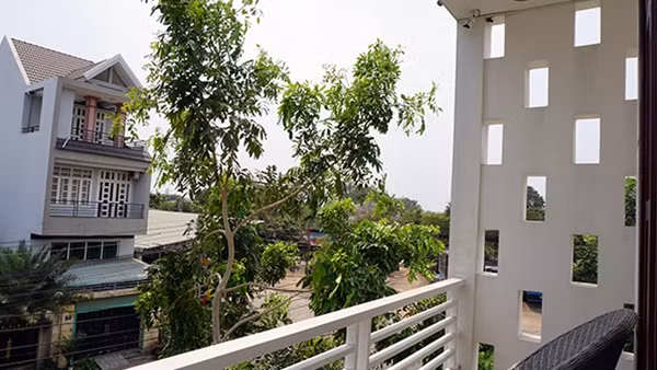 Nhiều dấu tay của kẻ trộm để lại tại hiện trường.
