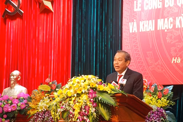 Đồng chí Trương Hòa Bình phát biểu tại lễ công bố.