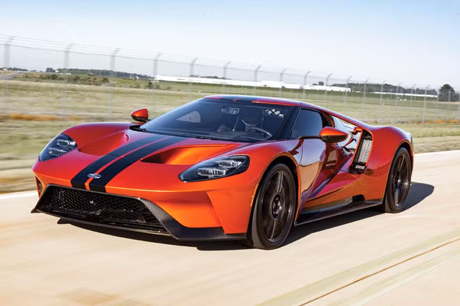 Chiếc Ford GT 2017 có màu sơn cam đặc biệt.