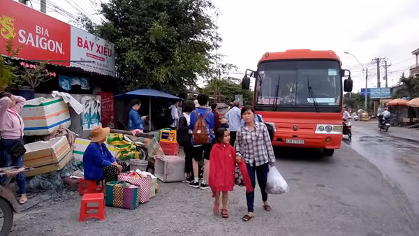 Nhiều hành khách gặp một phen hú vía. Nhiều hành khách gặp một phen hú vía.