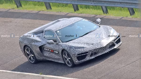 Hình ảnh Chevrolet Corvette C8 trên đường chạy thử.