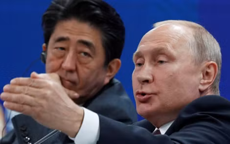 Thủ tướng Nhật Bản Shinzo Abe và Tổng thống Nga Vladimir Putin.