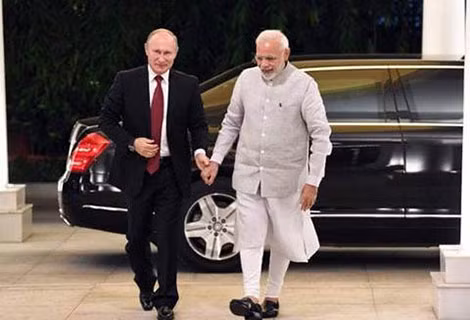 Tổng thống Nga Vladimir Putin và Thủ tướng Ấn Độ Narendra Modi tại Vladivostok, ngày 4-9. Tổng thống Nga Vladimir Putin và Thủ tướng Ấn Độ Narendra Modi tại Vladivostok, ngày 4-9.