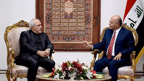 Ngoại trưởng Iran Mohammad Javad Zarif (bên trái) và Tổng thống Iraq Barham Salih tại Baghdad, ngày 25-5.