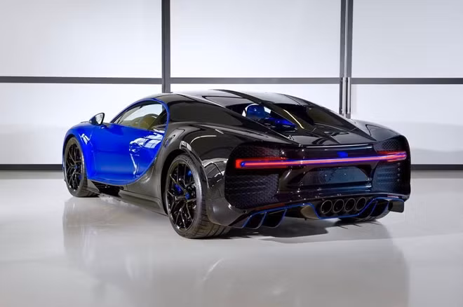 Bugatti Chiron Sport được phát triển hướng tới tăng khả năng điều khiển, đồng thời duy trì sức mạnh của động cơ.
