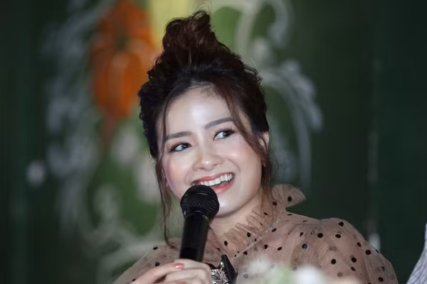 Ca sĩ Dương Hoàng Yến.