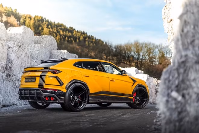 Lamborghini Urus phiên bản độ Manhart Performance đã mạnh hơn chiếc SUV Jeep Grand Cherokee Trackhawk.
