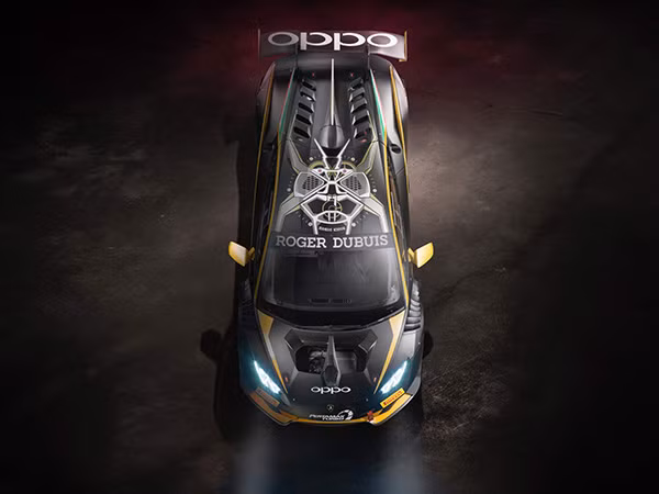 Lamborghini Huracán Super Trofeo Evo có giá từ 329.000 USD (khoảng 7,5 tỷ đồng) tại thị trường Mỹ