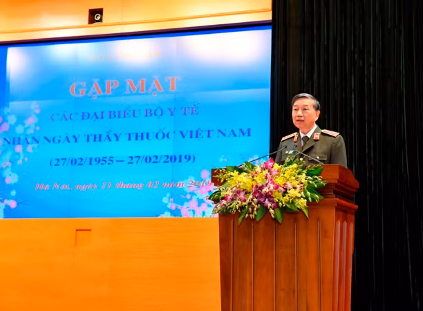 Bộ trưởng Tô Lâm phát biểu tại buổi gặp mặt.