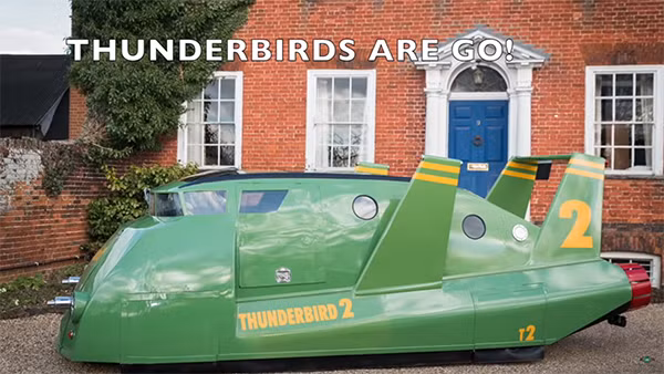 Chiếc Thunderbird 2.