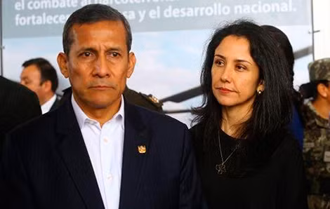 Cựu Tổng thống Ollanta Humala và vợ là bà Nadine Heredia đang bị tạm giam 18 tháng để phục vụ công tác điều tra về tham nhũng, rửa tiền. Cựu Tổng thống Ollanta Humala và vợ là bà Nadine Heredia đang bị tạm giam 18 tháng để phục vụ công tác điều tra về tham nhũng, rửa tiền.