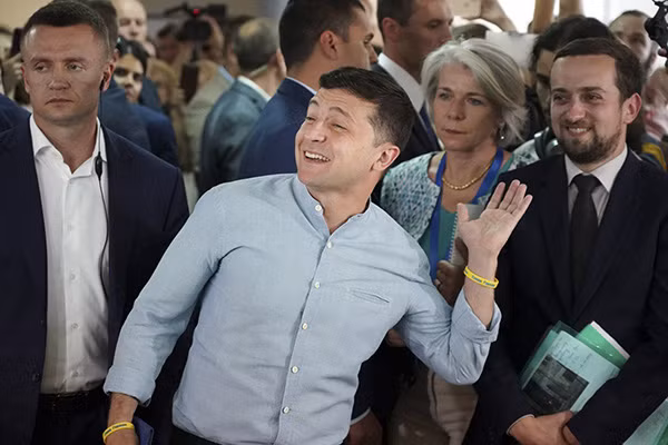 Tổng thống Ukraine Volodymyr Zelensky. Ảnh: AP.