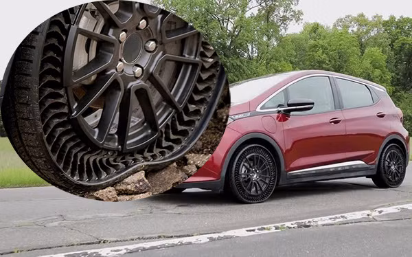 Lốp không hơi đang được thử nghiệm trên dòng xe Chevrolet Bolt. Lốp không hơi đang được thử nghiệm trên dòng xe Chevrolet Bolt.