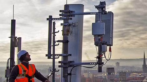 Nhiều quốc gia châu Âu tuy không thoát khỏi ràng buộc, song bắt đầu tỏ thái độ với 5G của Huawei.
