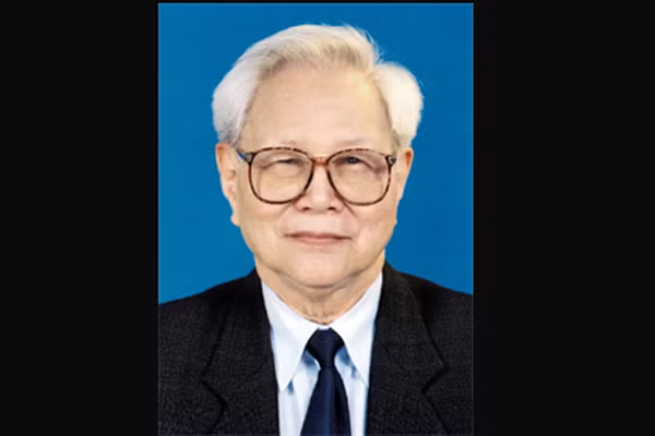 Đồng chí Nguyễn Đức Bình.