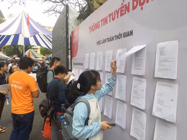 Lao động thất nghiệp dài hạn đang có xu hướng tăng lên. Ảnh minh họa: CTV