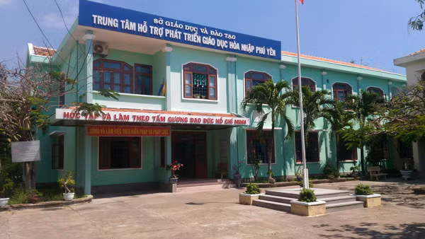 Trung tâm HTPT GDHN Phú Yên.