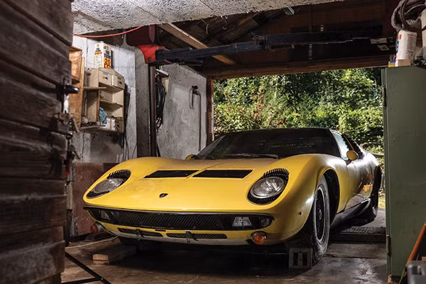 Lamborghini Miura P400 S sắp được mang ra đấu giá.