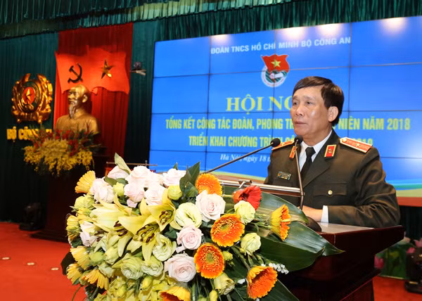 Thiếu tướng Nguyễn Đức Minh phát biểu tại Hội nghị.