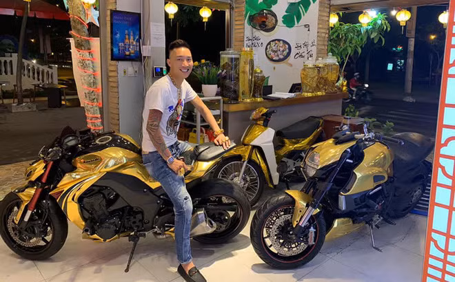 Giang hồ mạng Huấn “hoa hồng” bị đưa đi cai nghiện bắt buộc.
