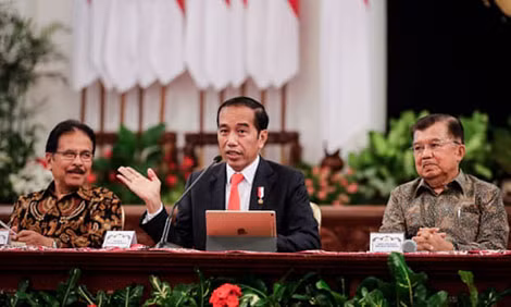 Tổng thống Indonesia Joko Widodo thông báo việc dời đô tại cuộc họp báo hôm 26-8.