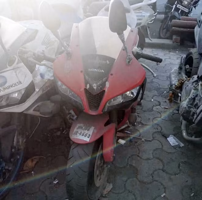 ...như Honda CBR600RR....