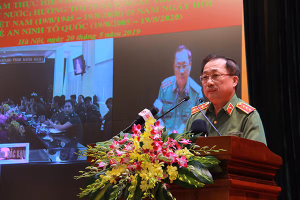 Thứ trưởng Nguyễn Văn Thành phát biểu tại buổi lễ. Thứ trưởng Nguyễn Văn Thành phát biểu tại buổi lễ.